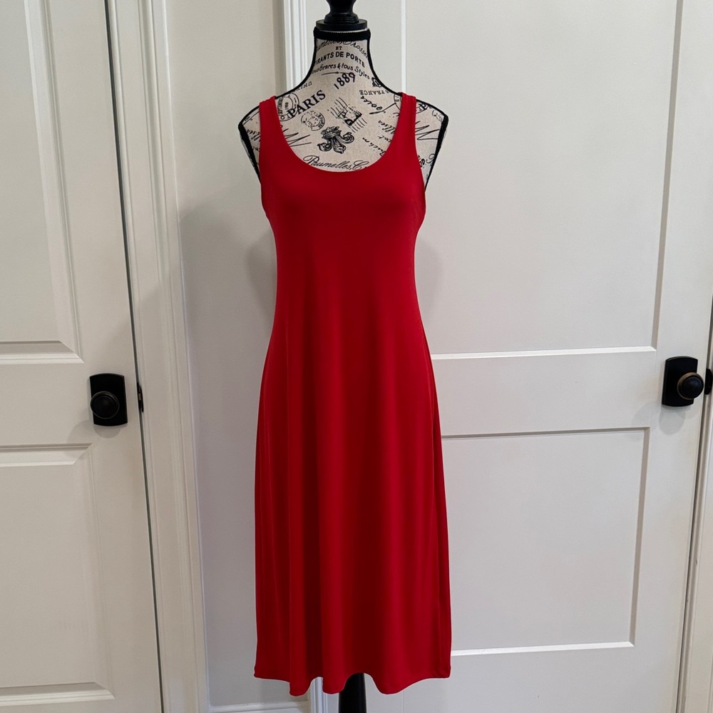 Red Sleeveless Midi Dress